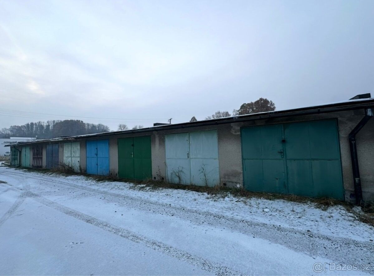 Garáže, Valašské Meziříčí, 757 01