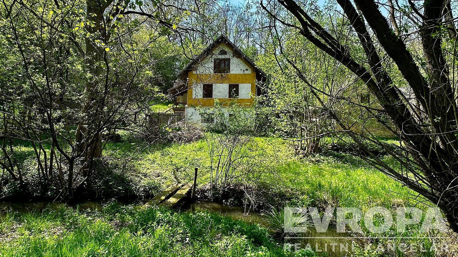 Rodinné domy, Dubá - Nový Berštejn, okres Česká Lípa, Liberecký kraj, 350 m² - 1