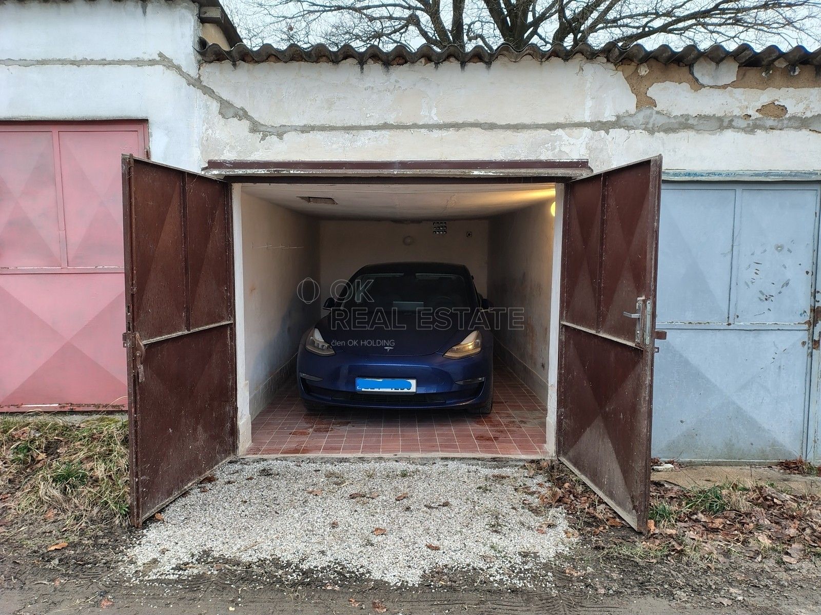 Garáže, Plzeň, 19 m² - 2