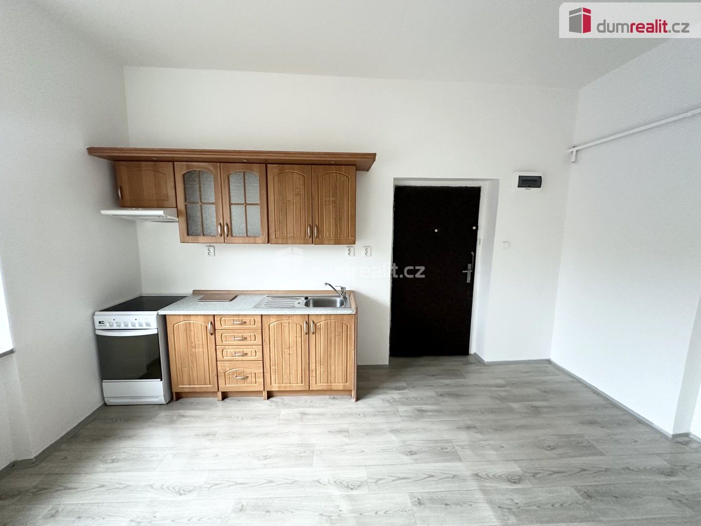 1+1, Pražská, Bystřany, 53 m²