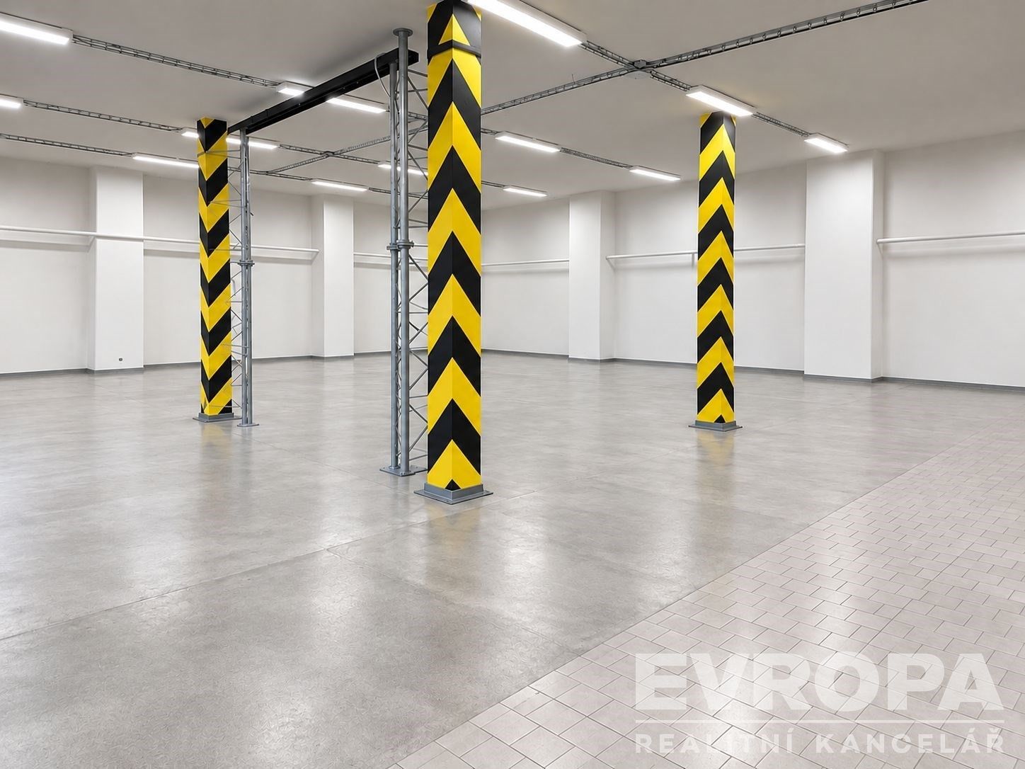 Pronájem sklad - Královská cesta 147, Kolín IV, 502 m² - 5