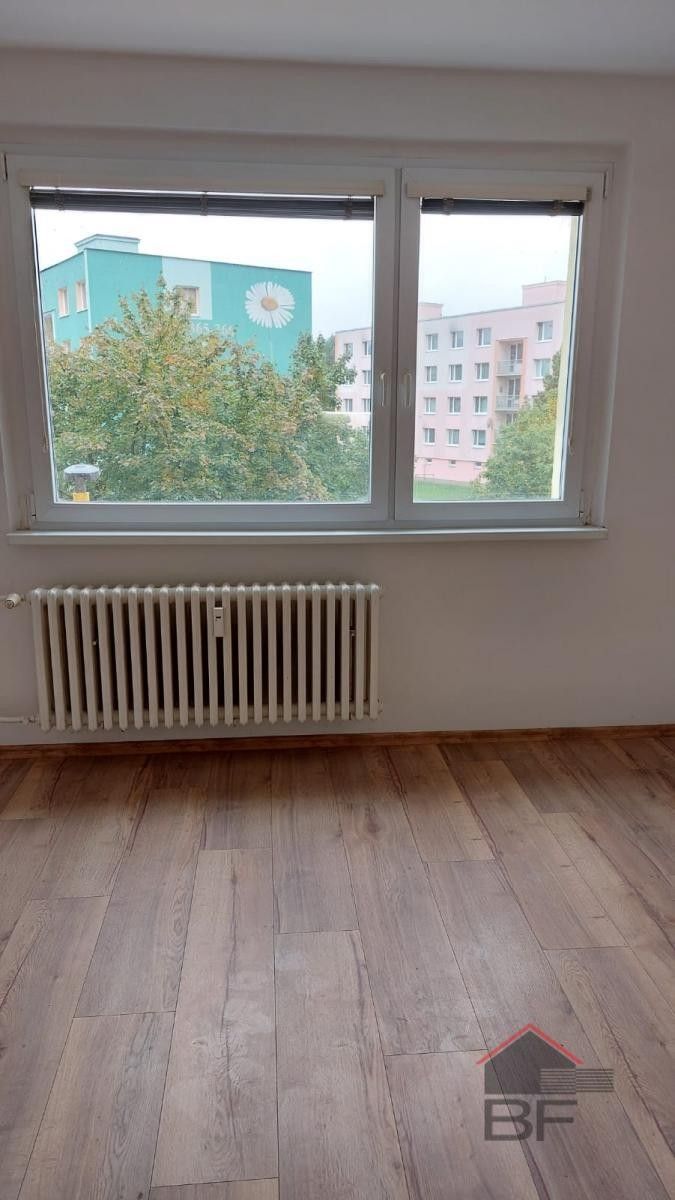 Pronájem byt 2+kk - Máchova, Stráž pod Ralskem, 42 m²