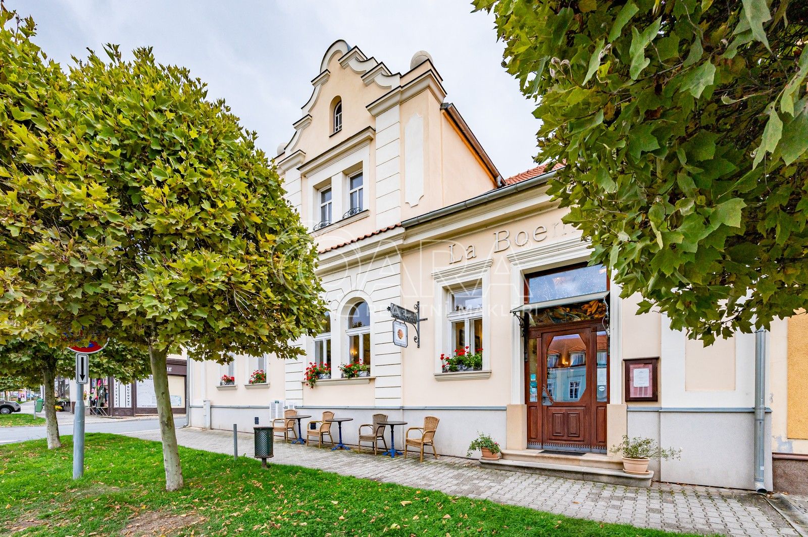 Restaurace, Pivovarská, Radnice, 377 m²