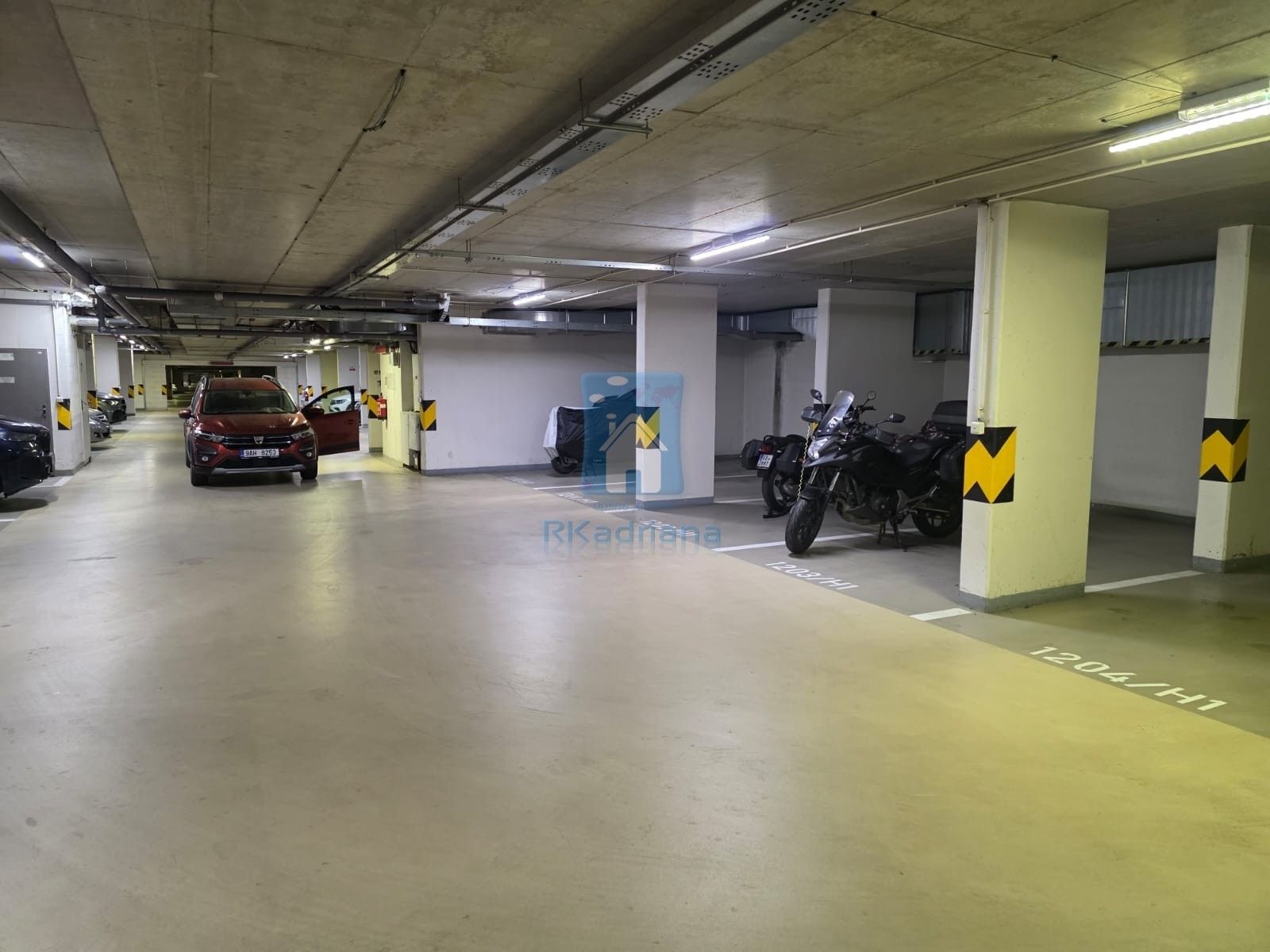 Prodej ostatní - Poděbradská, Praha, 13 m²