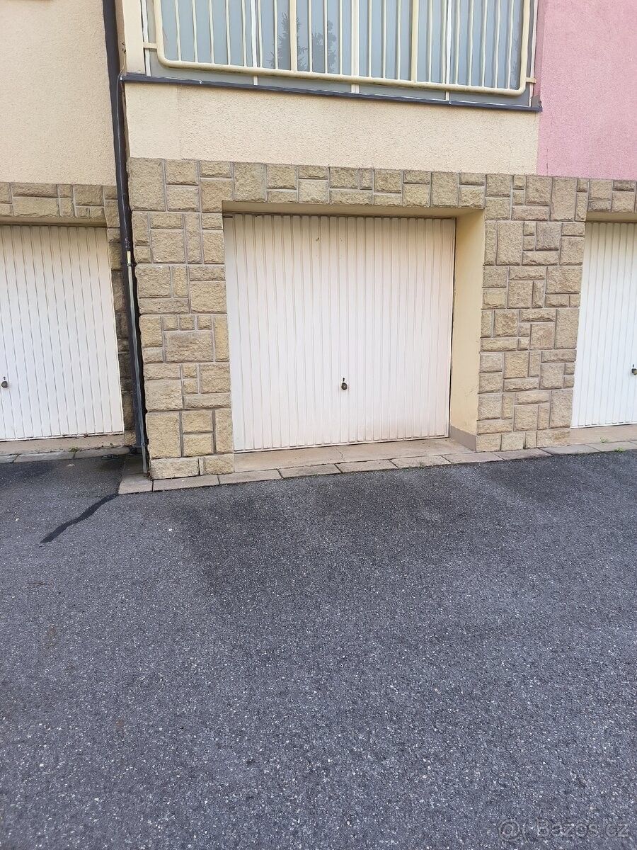 Garáže, Ústí nad Orlicí, 562 06