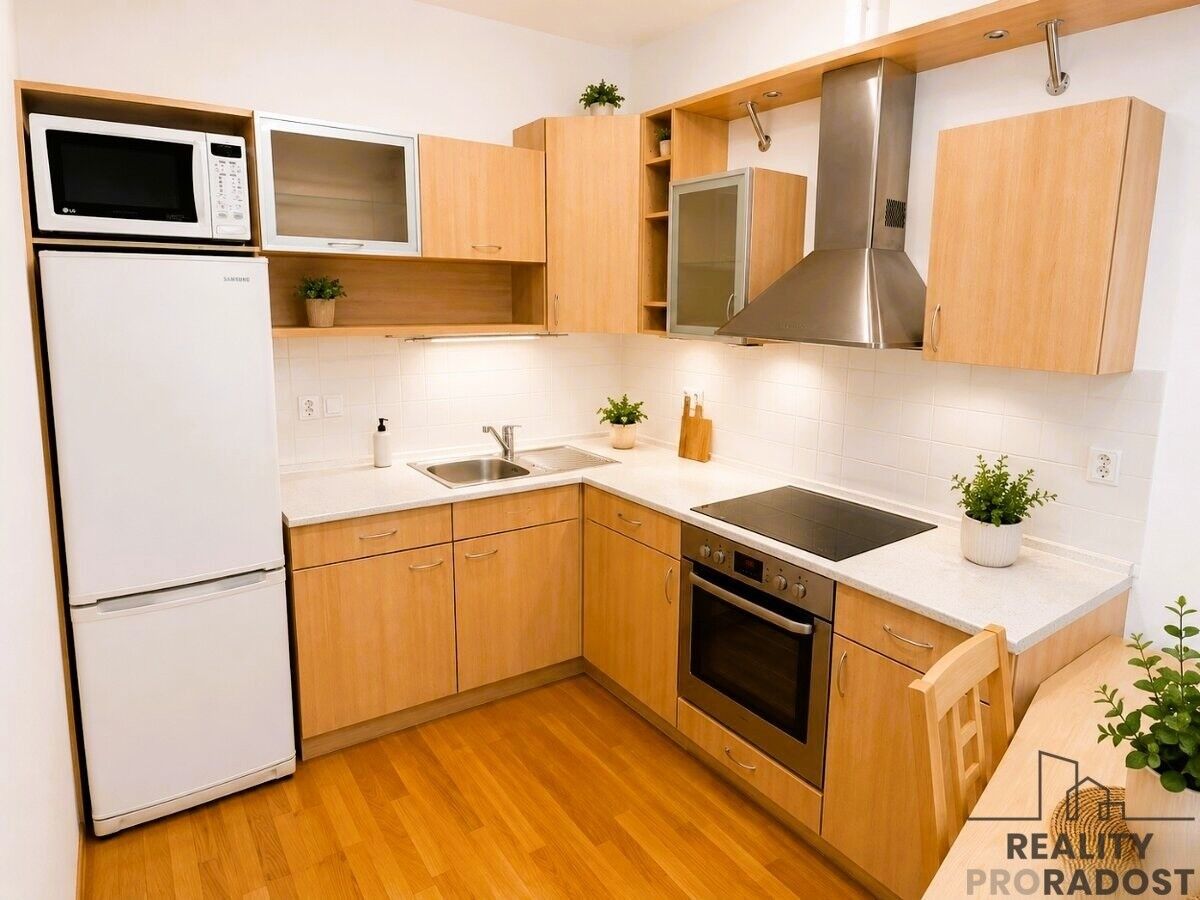 2+kk, K Zelené louce, Praha Kunratice, 62 m² - 1
