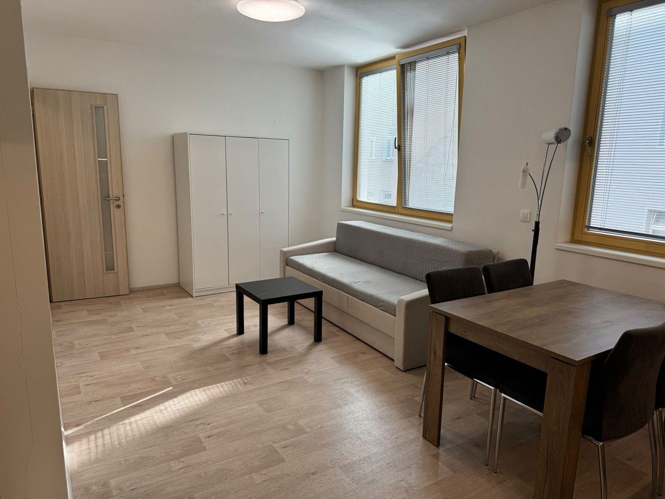 Pronájem byt 1+kk - Čapkova, Praha 4 - Michle, 30 m² - 5