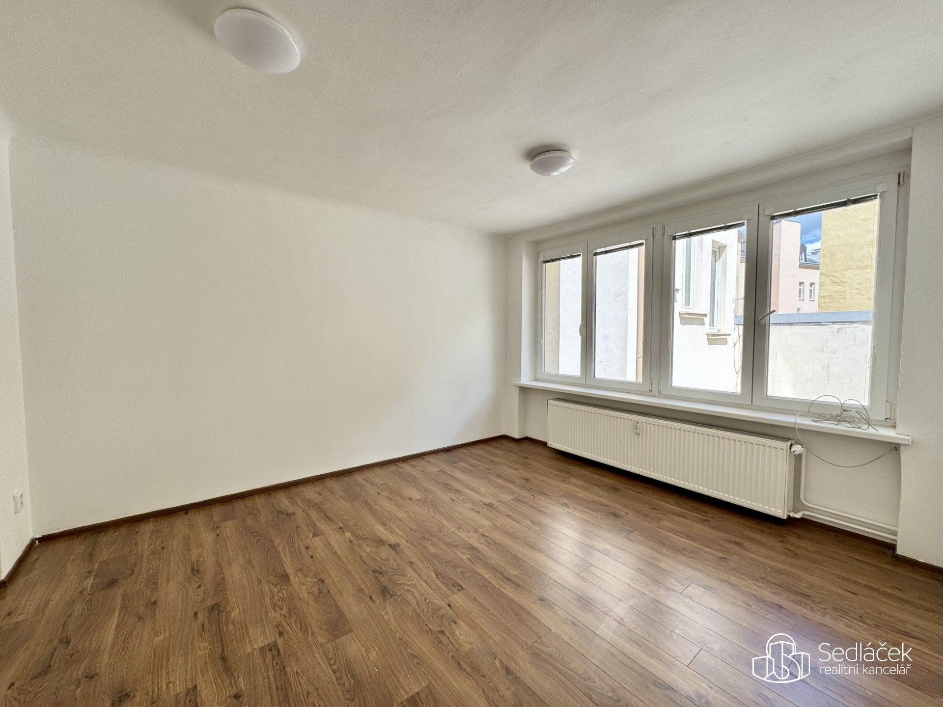 Komerční nemovitost · 102 m² · Dr. Davida Bechera, Karlovy Vary - 4