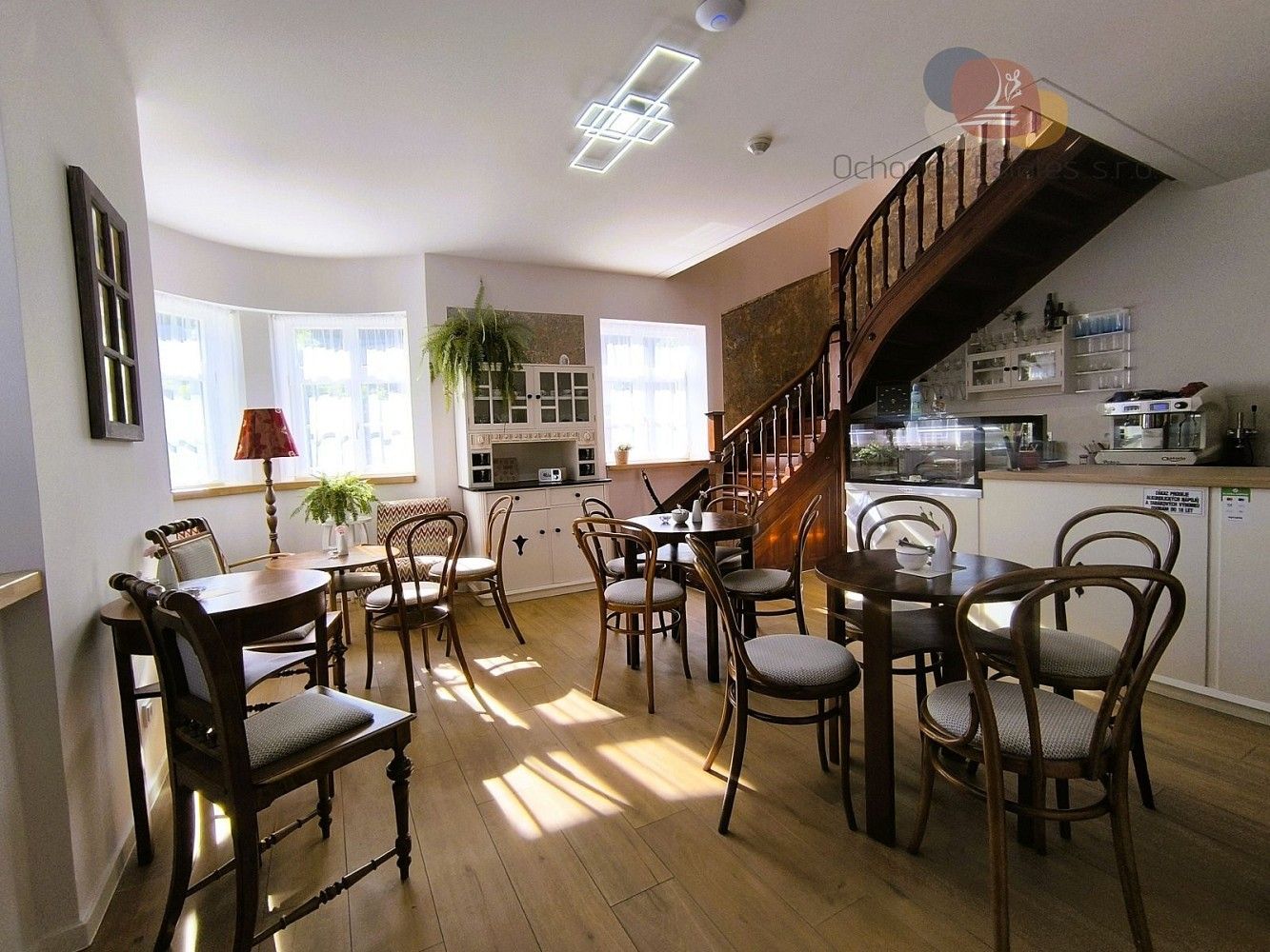 Prodej ubytovací zařízení - Hněvotín, okres Olomouc, Olomoucký kraj, 690 m² - 2
