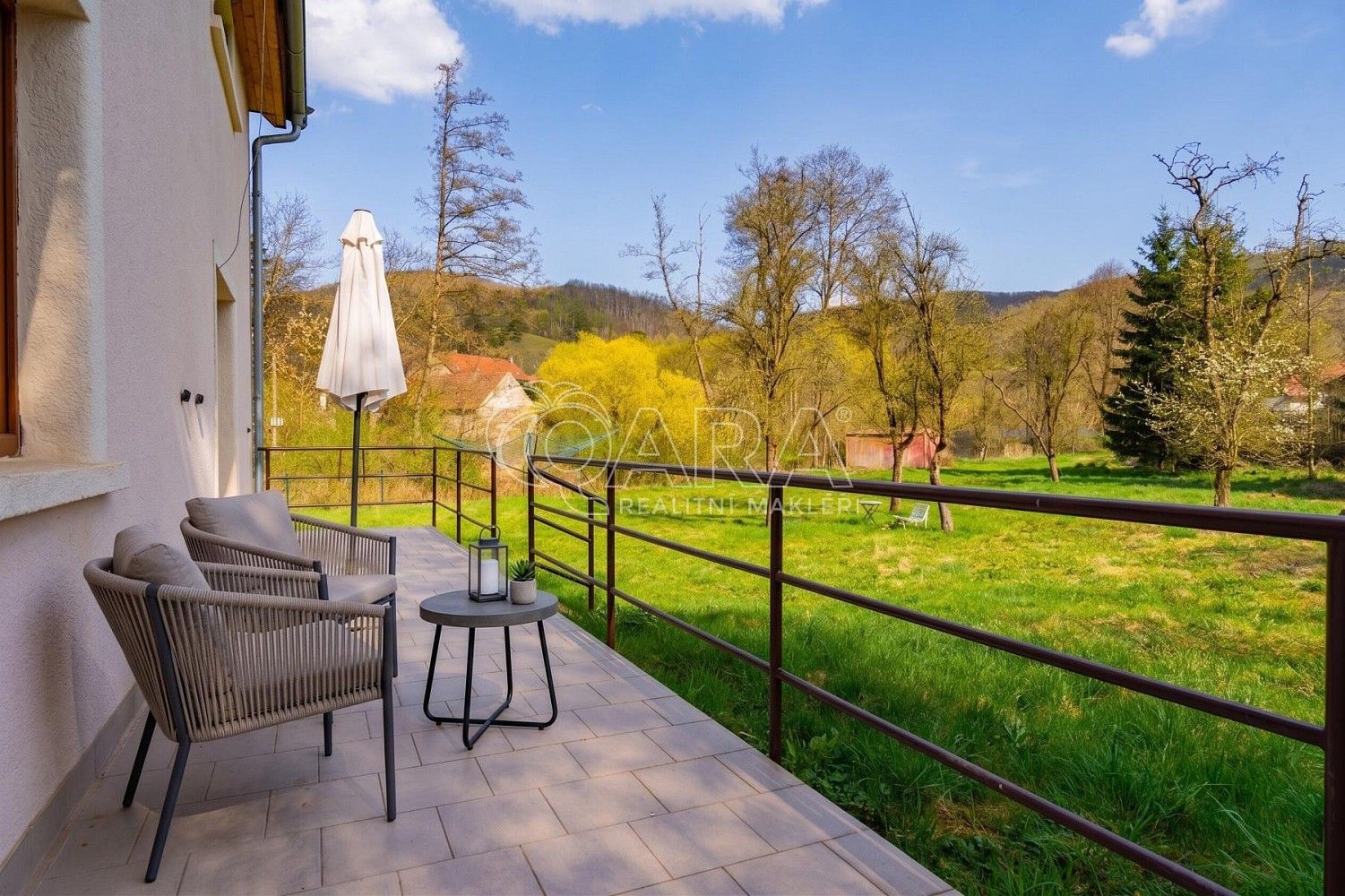 Rodinné domy, Beroun - Beroun-Hostim, Středočeský kraj, 312 m² - 2