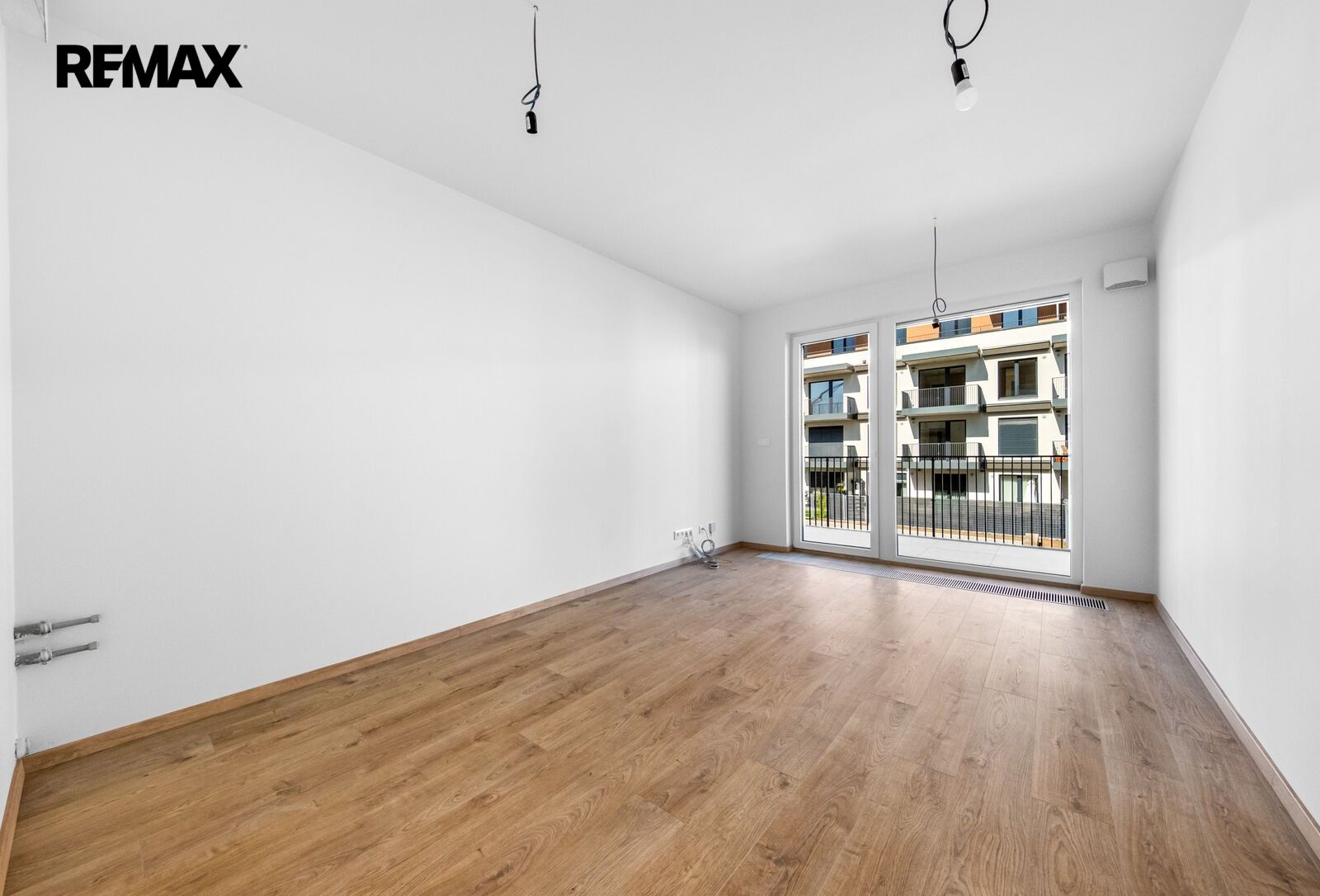 Prodej byt 2+kk - Haenkeho 1332, Praha Řeporyje, 47 m² - 5