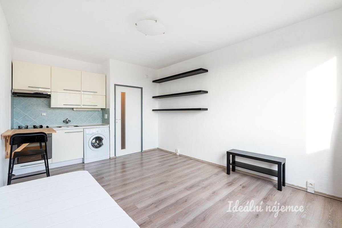 1+kk, Vavřenova, Praha, 23 m²