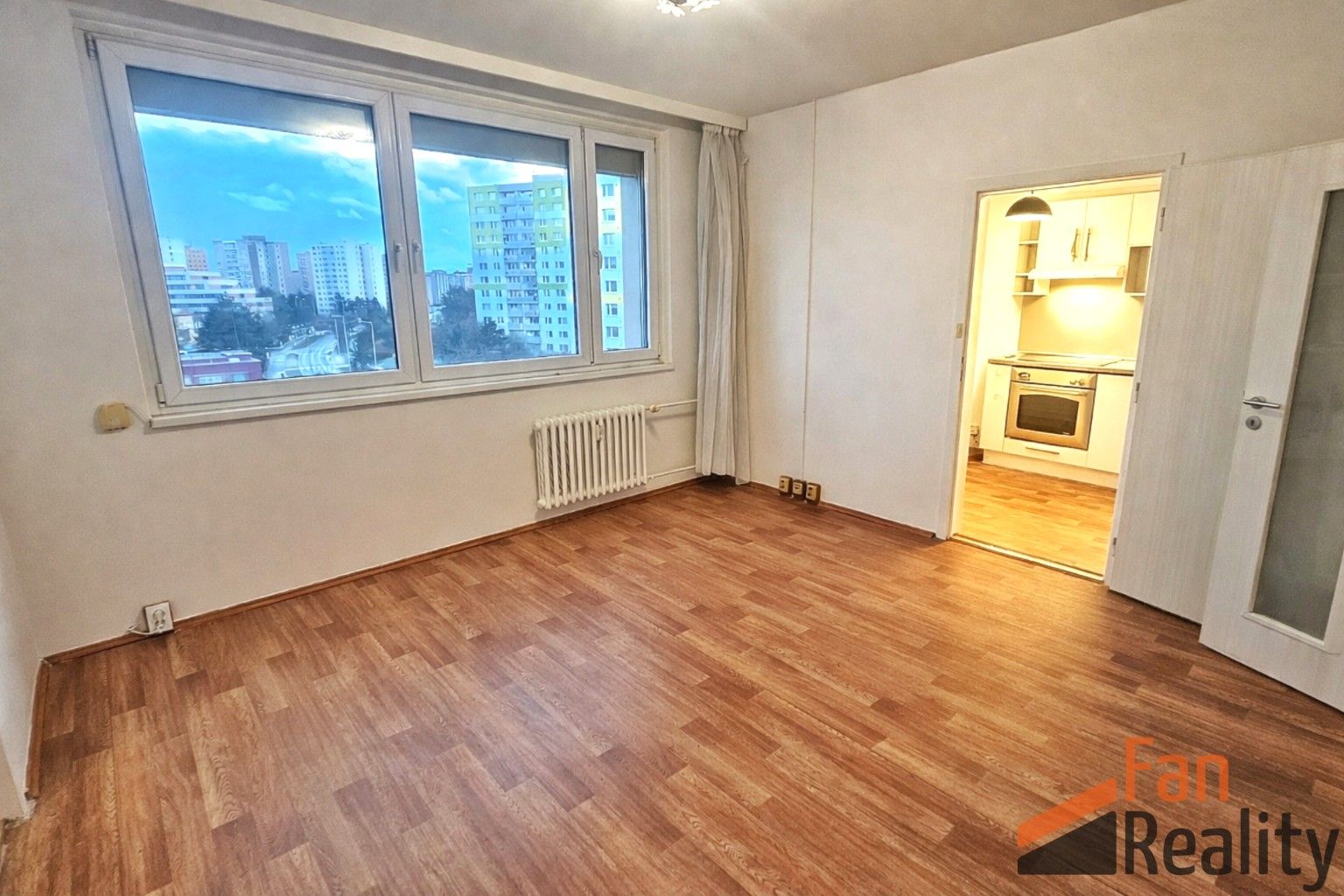 Pronájem byt 2+1 - Lamačova, Praha, 46 m²