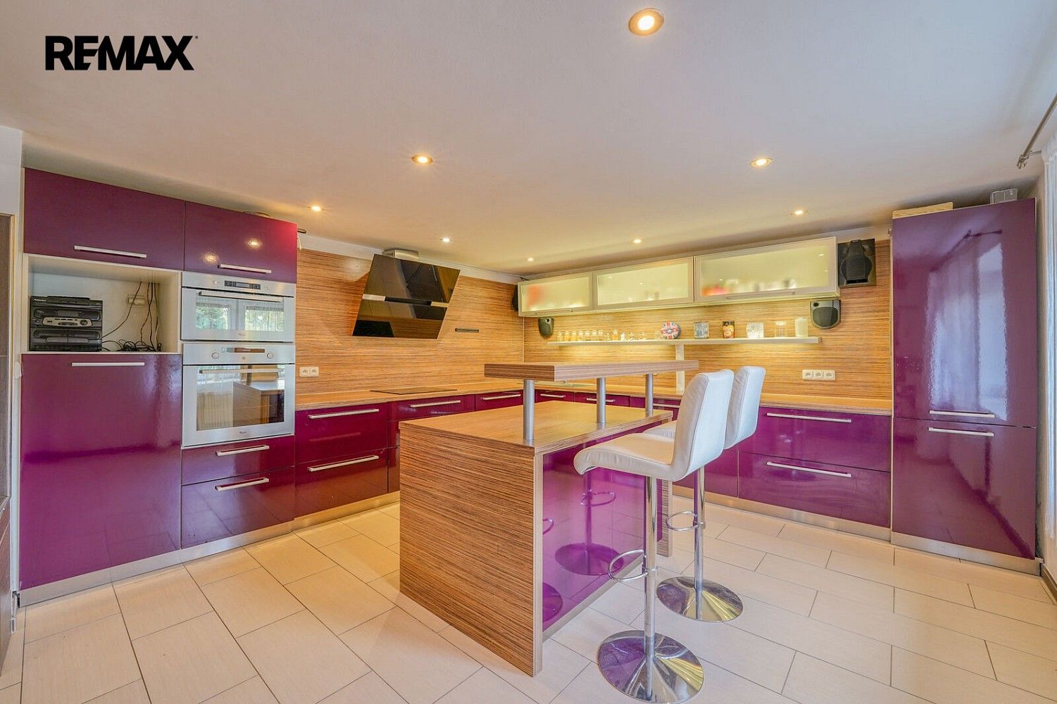 Prodej rodinný dům - Bochov, okres Karlovy Vary, Karlovarský kraj, 323 m² - 2