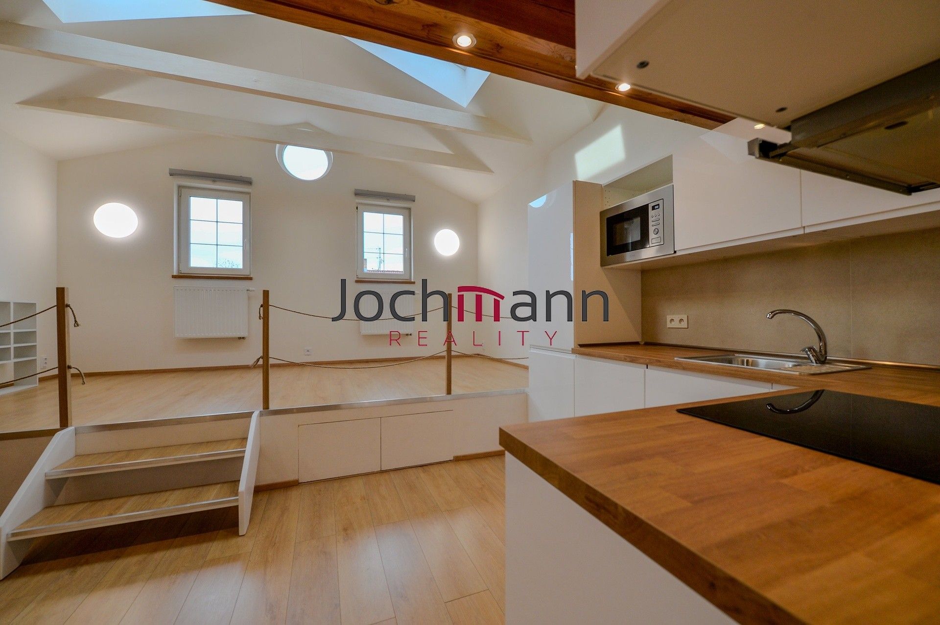 2+kk, Otakarova, České Budějovice, 65 m²