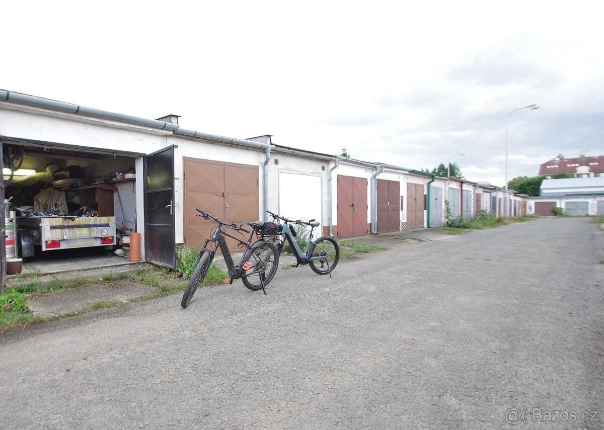 Prodej garáž - Slavkov u Brna, 684 01