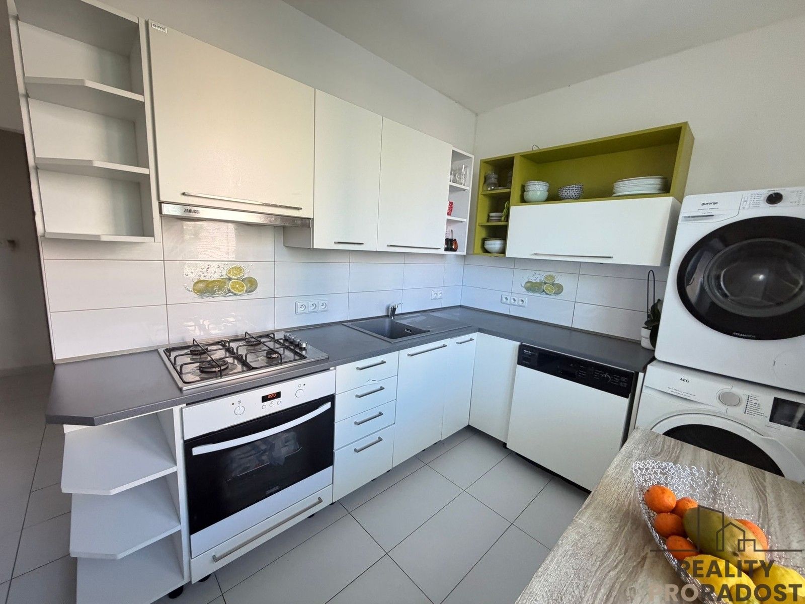 Prodej byt 3+1 - Pražská sídl., Znojmo, 72 m² - 5
