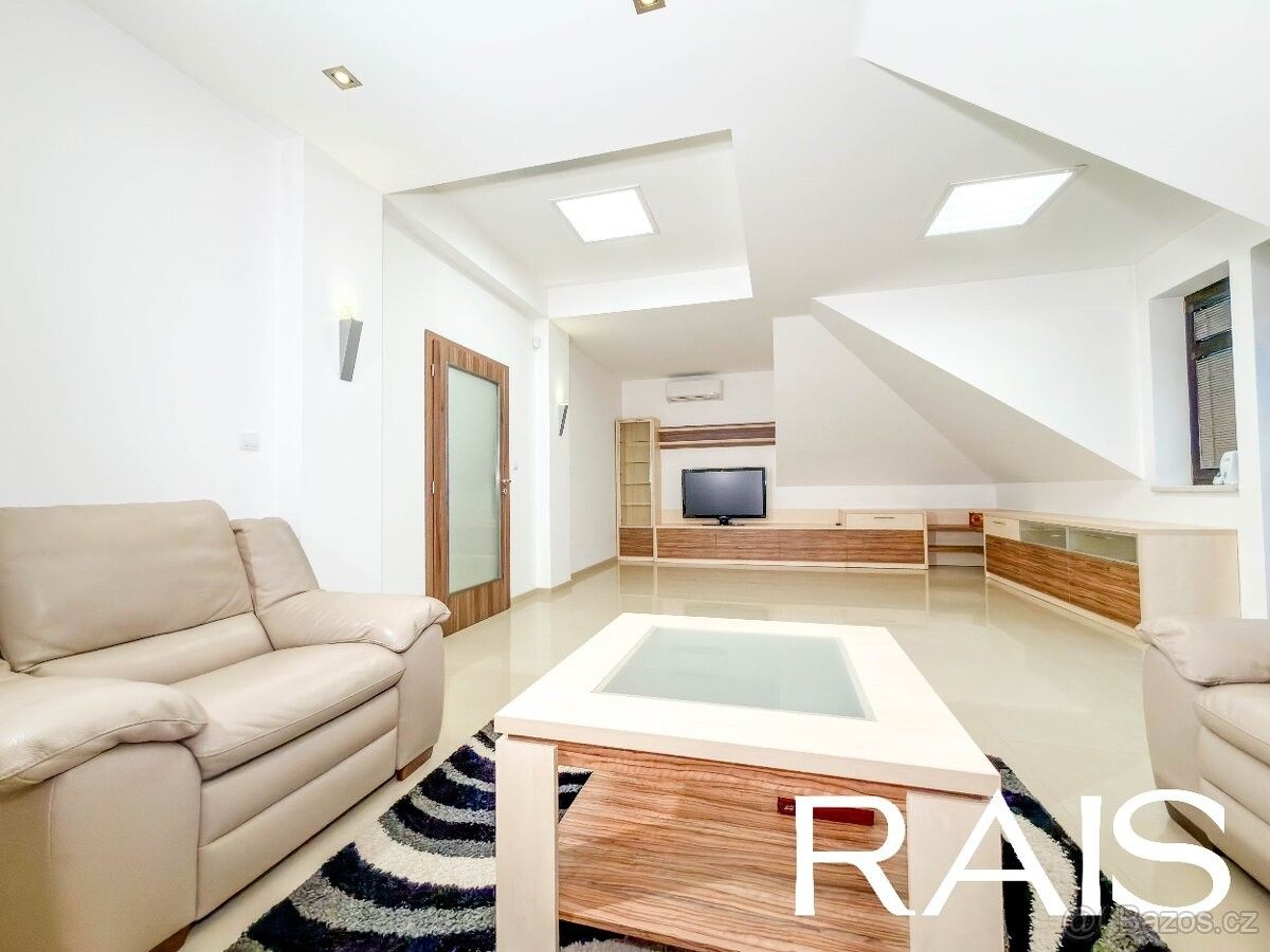 Prodej rodinný dům - Hodonín, 695 01