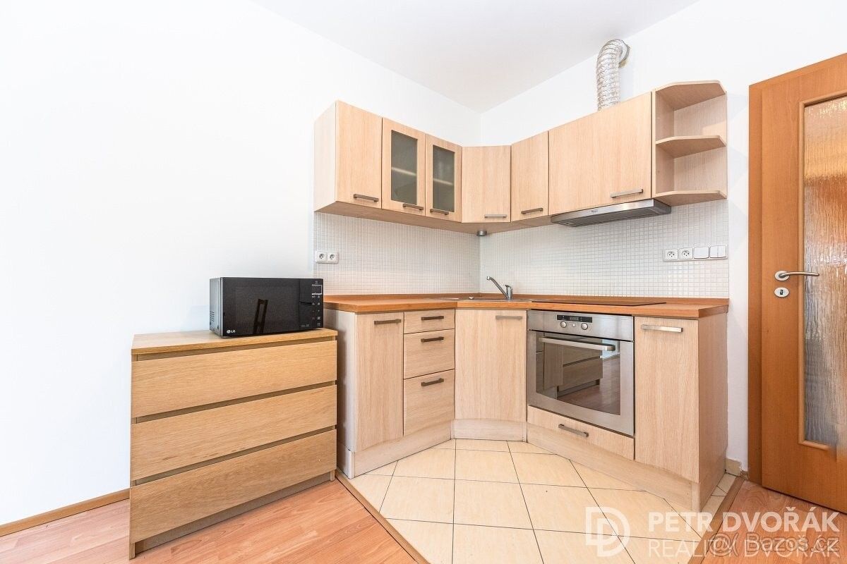 Prodej byt 1+kk - Praha, 155 00, 24 m²