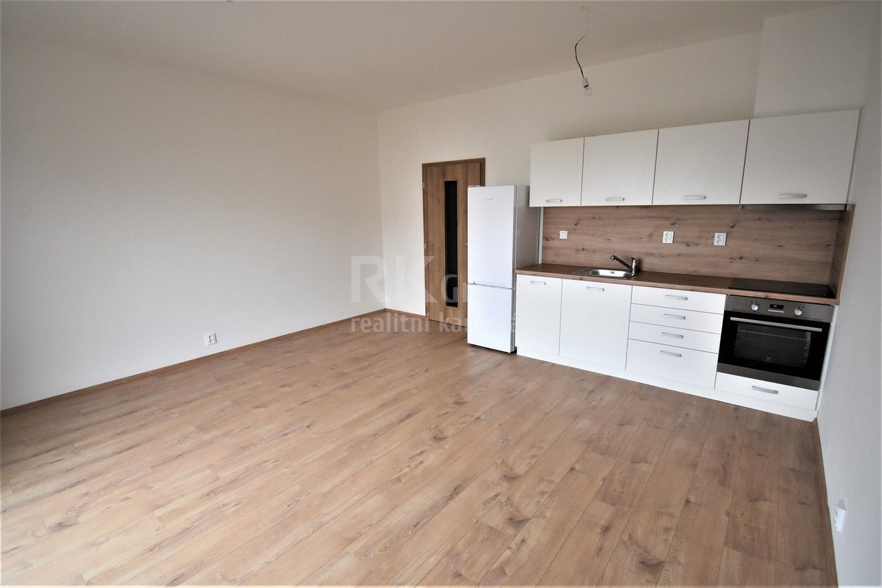 Pronájem byt 1+kk - Klapálkova, Praha, 33 m²