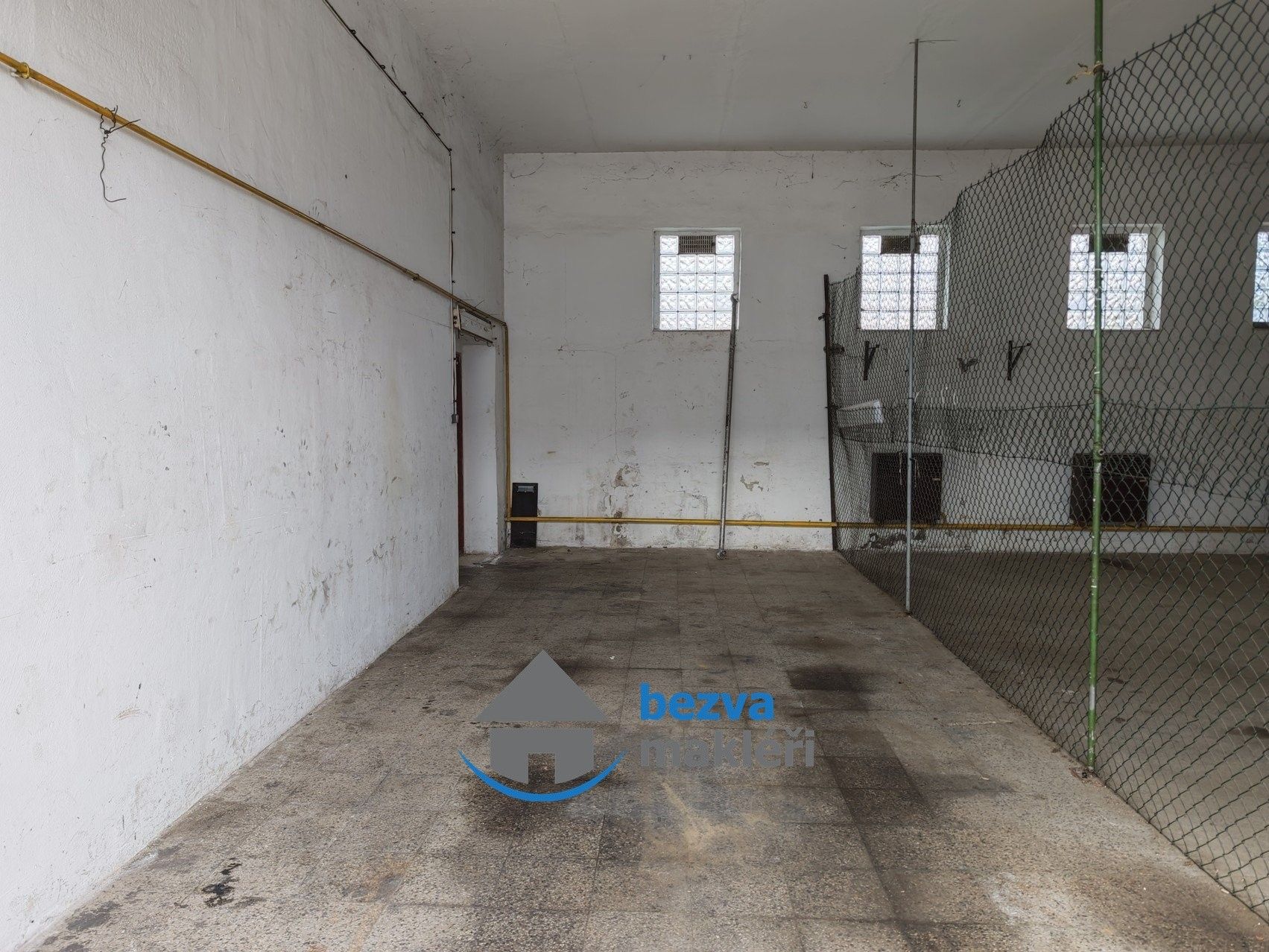 Sklady, Husova, Skuteč, 30 m² - 2