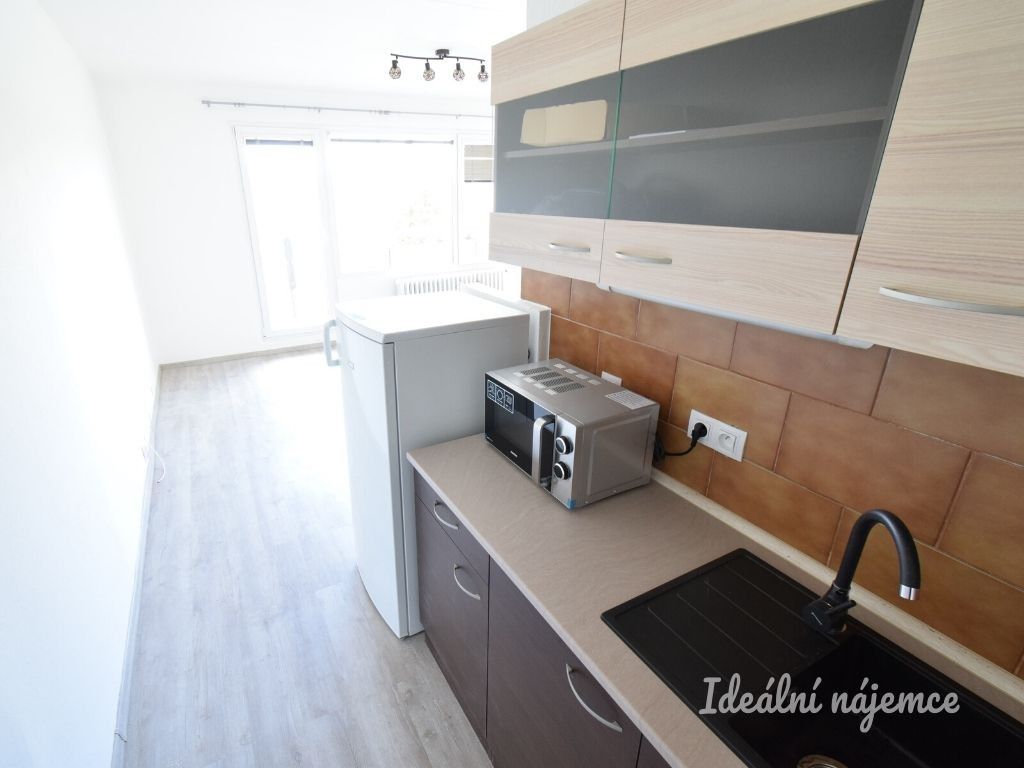 Pronájem byt 2+kk - Pod nemocnicí, Brno, 44 m²