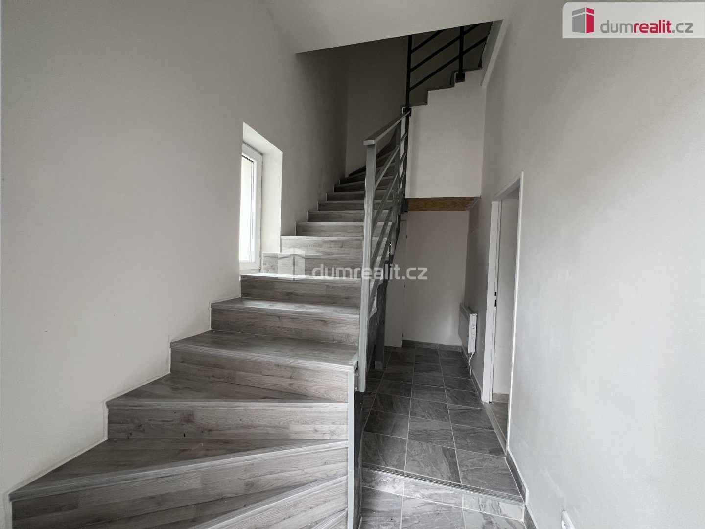 Rodinné domy, Podomí, 249 m² - 2