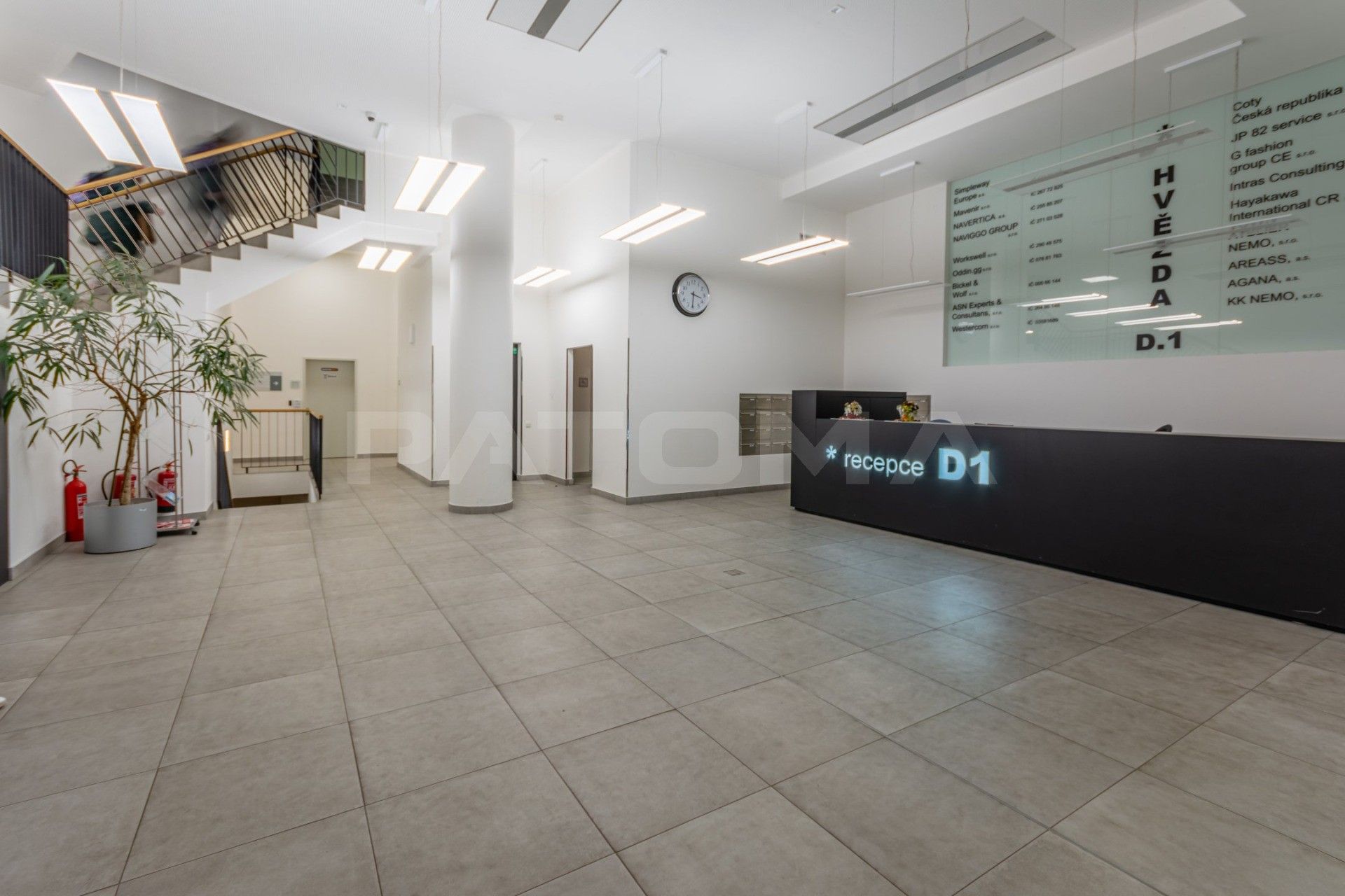 Pronájem kancelář - Na okraji, Praha, 215 m²