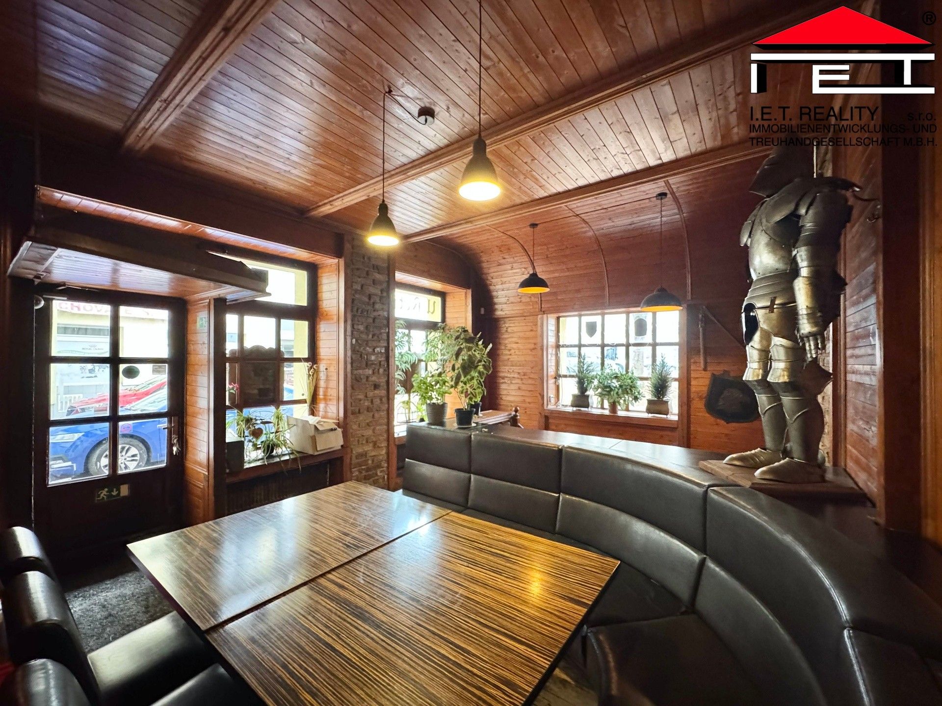 Pronájem restaurace - Kounicova, Brno, 330 m²