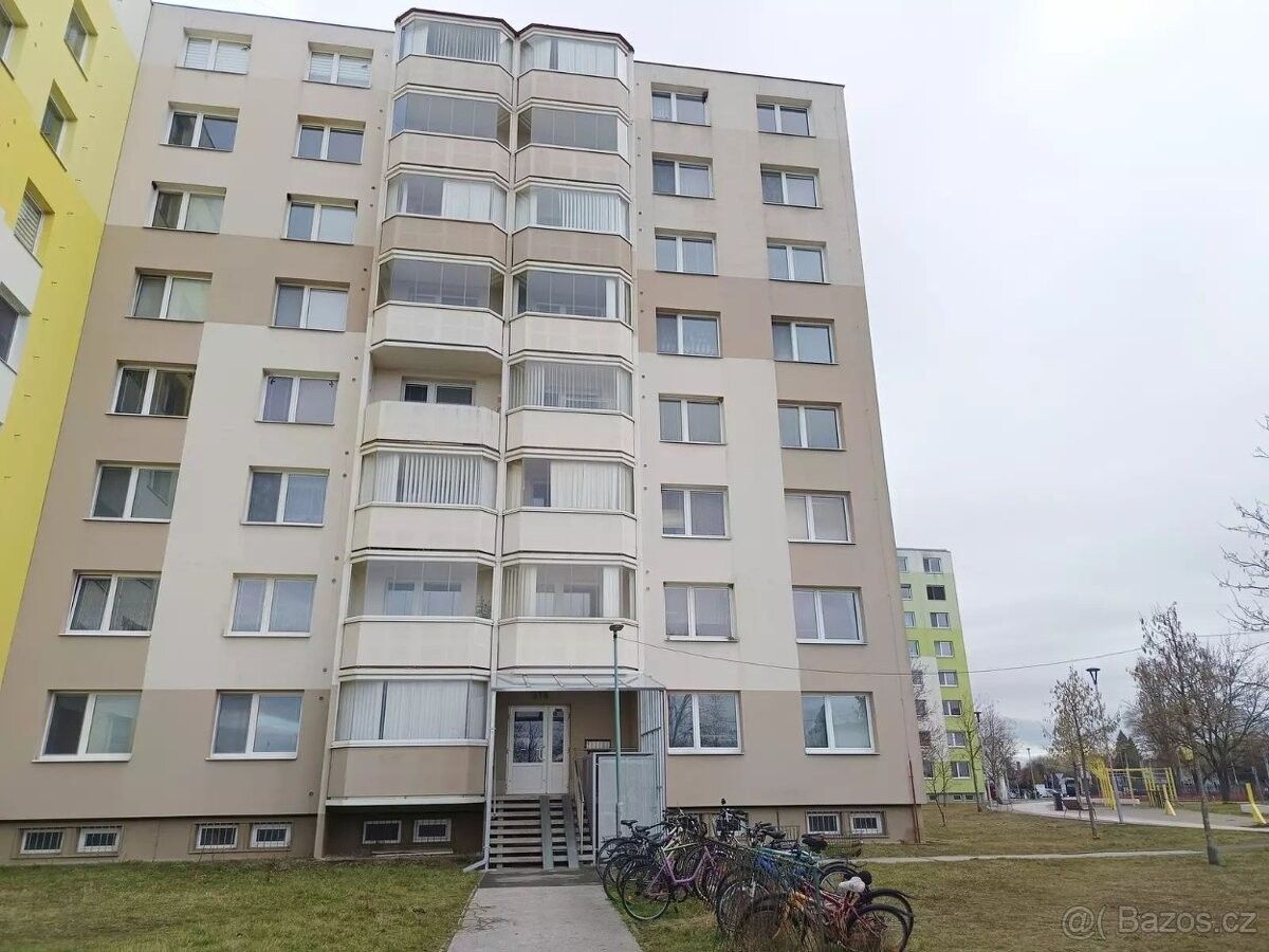 Byty, Veselí nad Moravou, 698 01