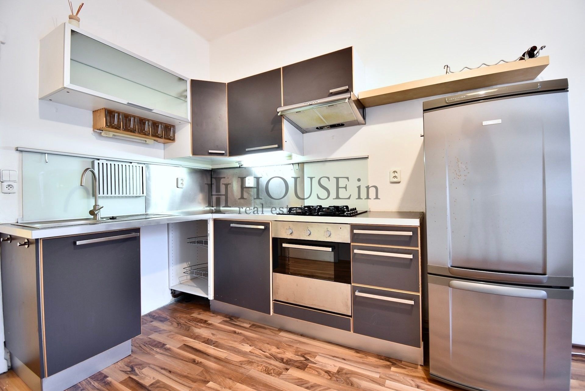 2+kk, Biskupcova, Praha, 45 m²