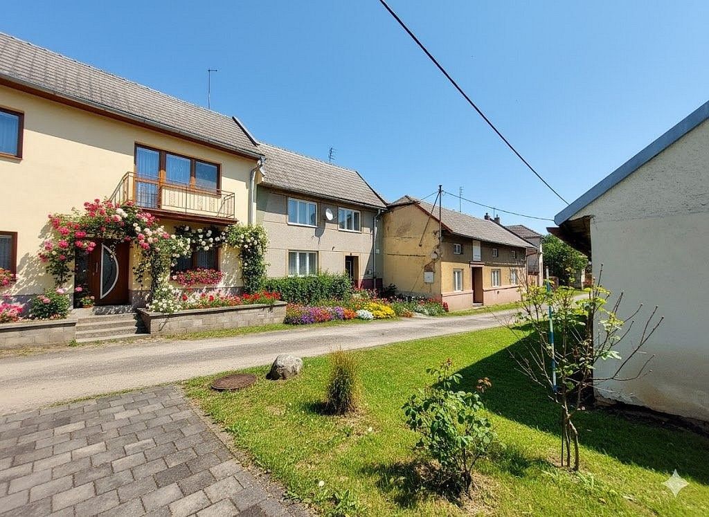 Rodinné domy, Hradčany-Kobeřice - Hradčany, okres Prostějov, 77 m² - 1
