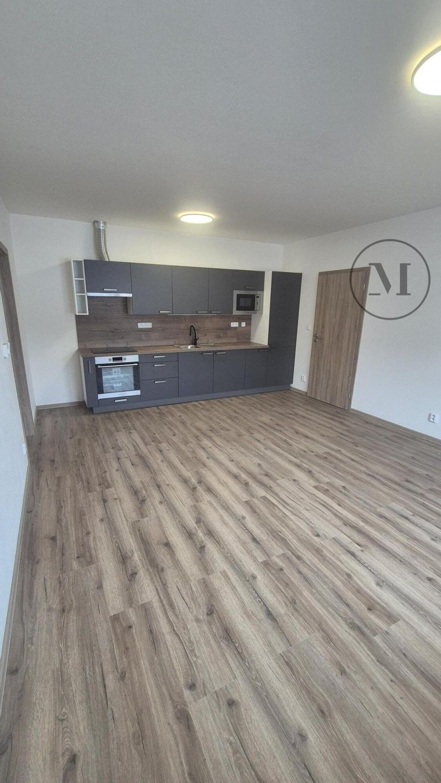 2+kk, Novohradská 1039, České Budějovice, 50 m²