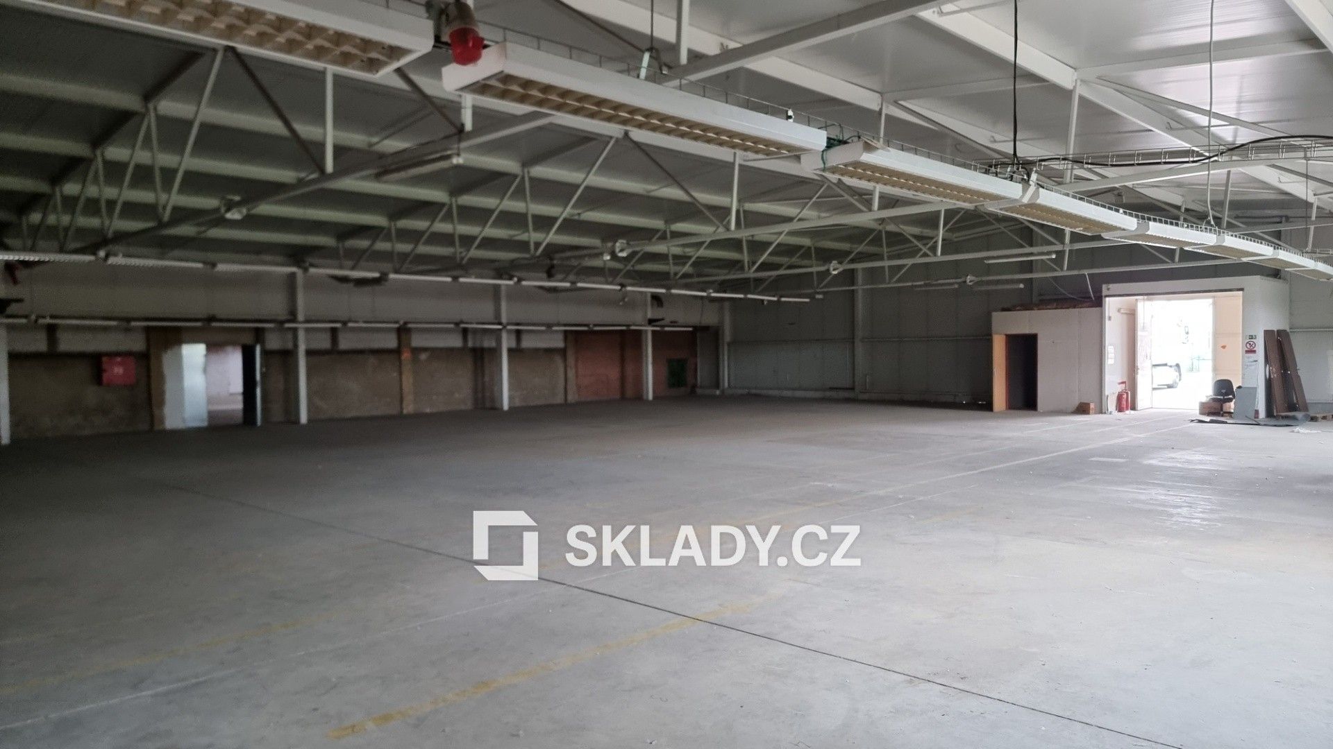 Sklady, U Studia, Ostrava, 940 m²