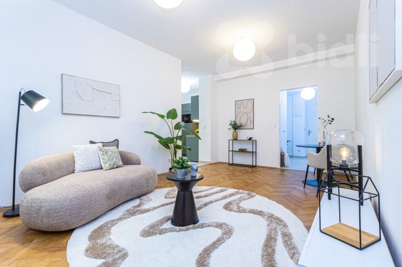 1+1, Dobrovského, Praha, 46 m²