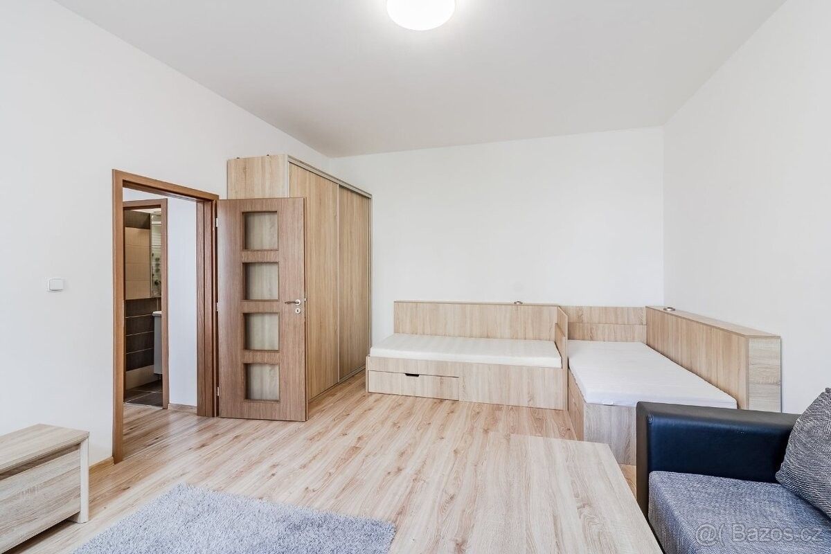 Pronájem byt - Jihlava, 586 01