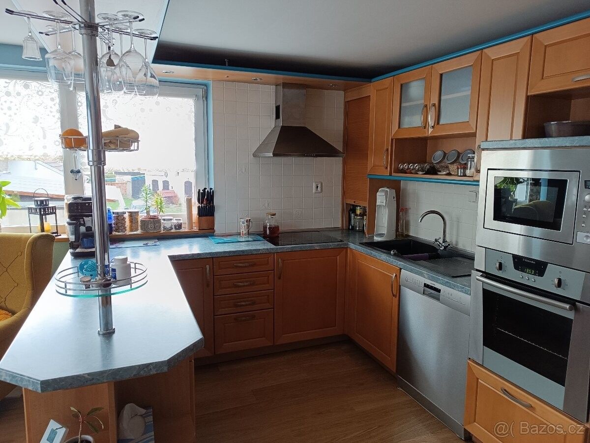 Rodinné domy, Krupá, 270 09