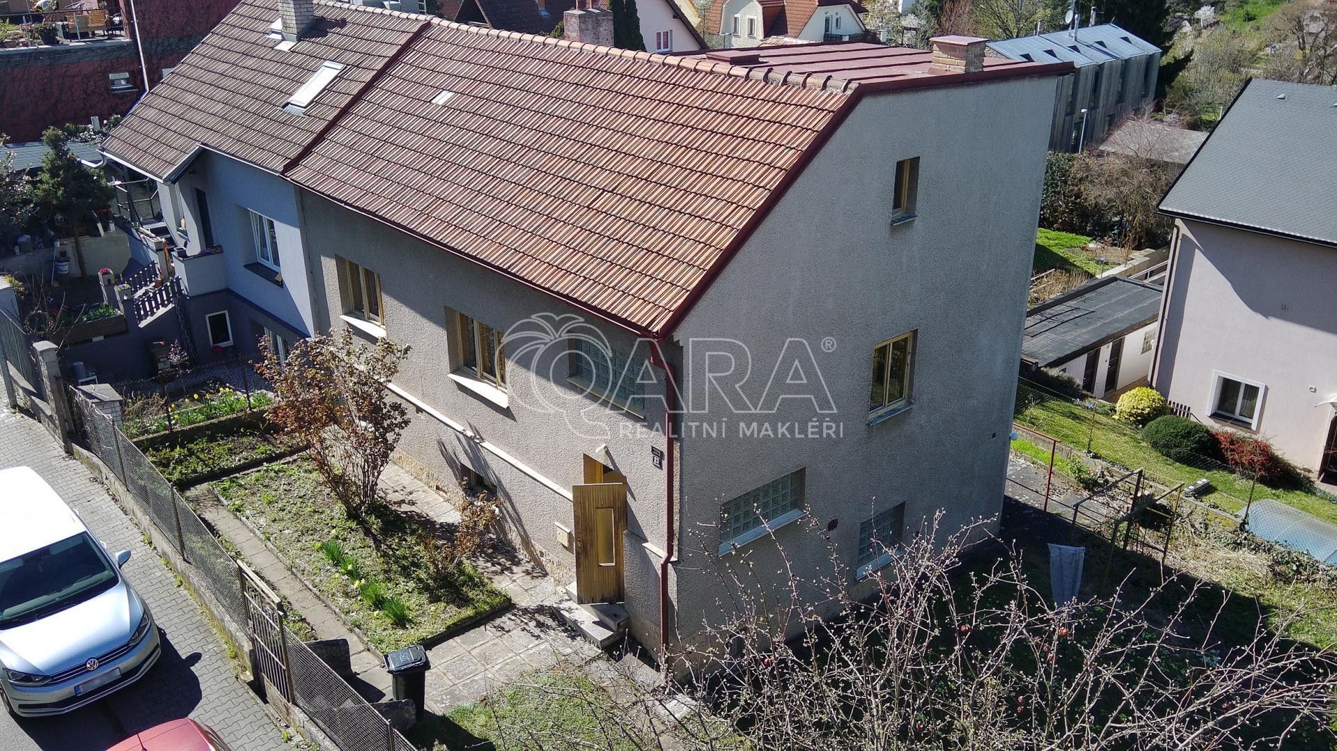 Rodinné domy, Stržná  , Praha Suchdol, 233 m² - 1