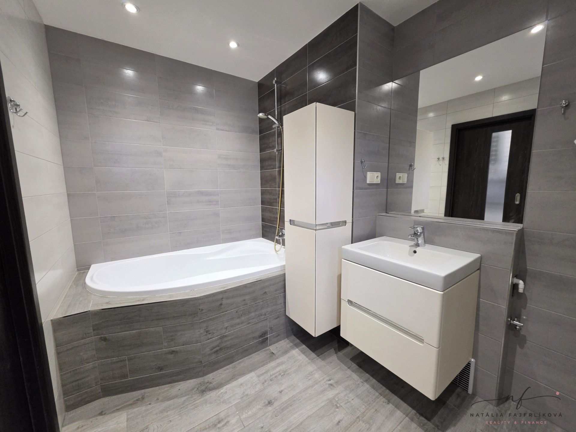 Byt 2+kk · 43 m² · Okružní, Březová - 4
