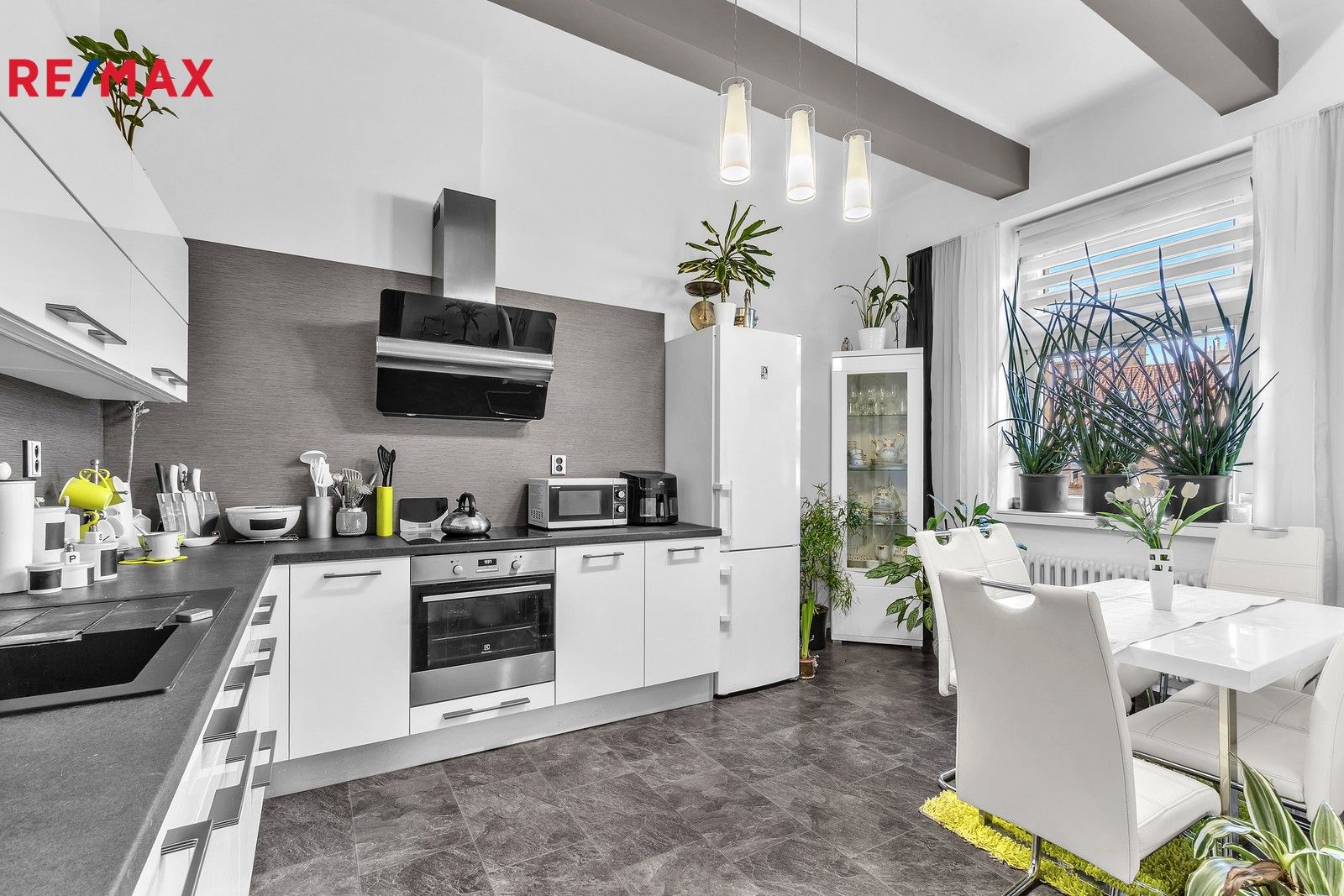 Prodej byt 3+1 - Čelakovského 638, Hradec Králové, 102 m²