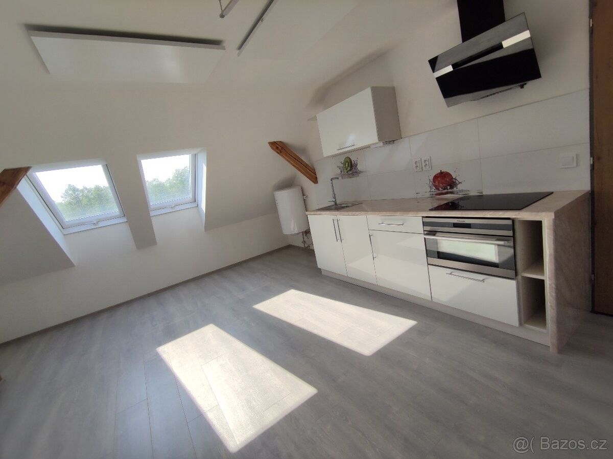 Byty, Mimoň, 471 24