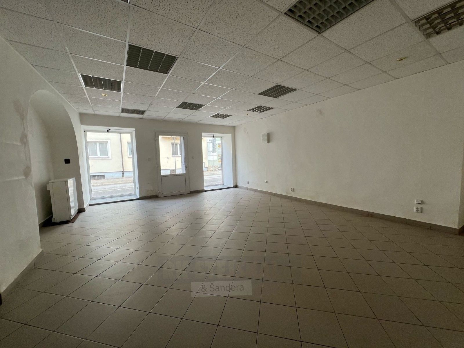 Pronájem obchodní prostory - Nové město, Trhové Sviny, 54 m²