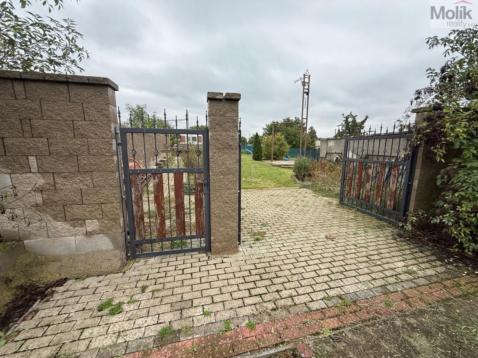Pozemek pro bydlení · 1 823 m² · Lišany, Louny - 3