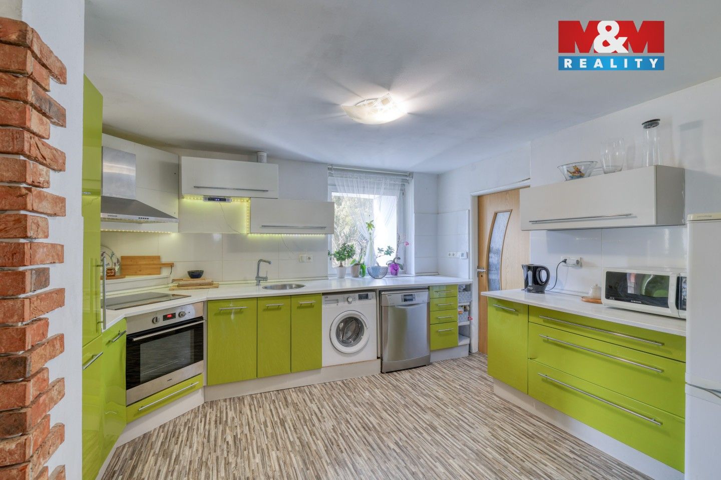 Prodej rodinný dům - Mladý Smolivec, 218 m²