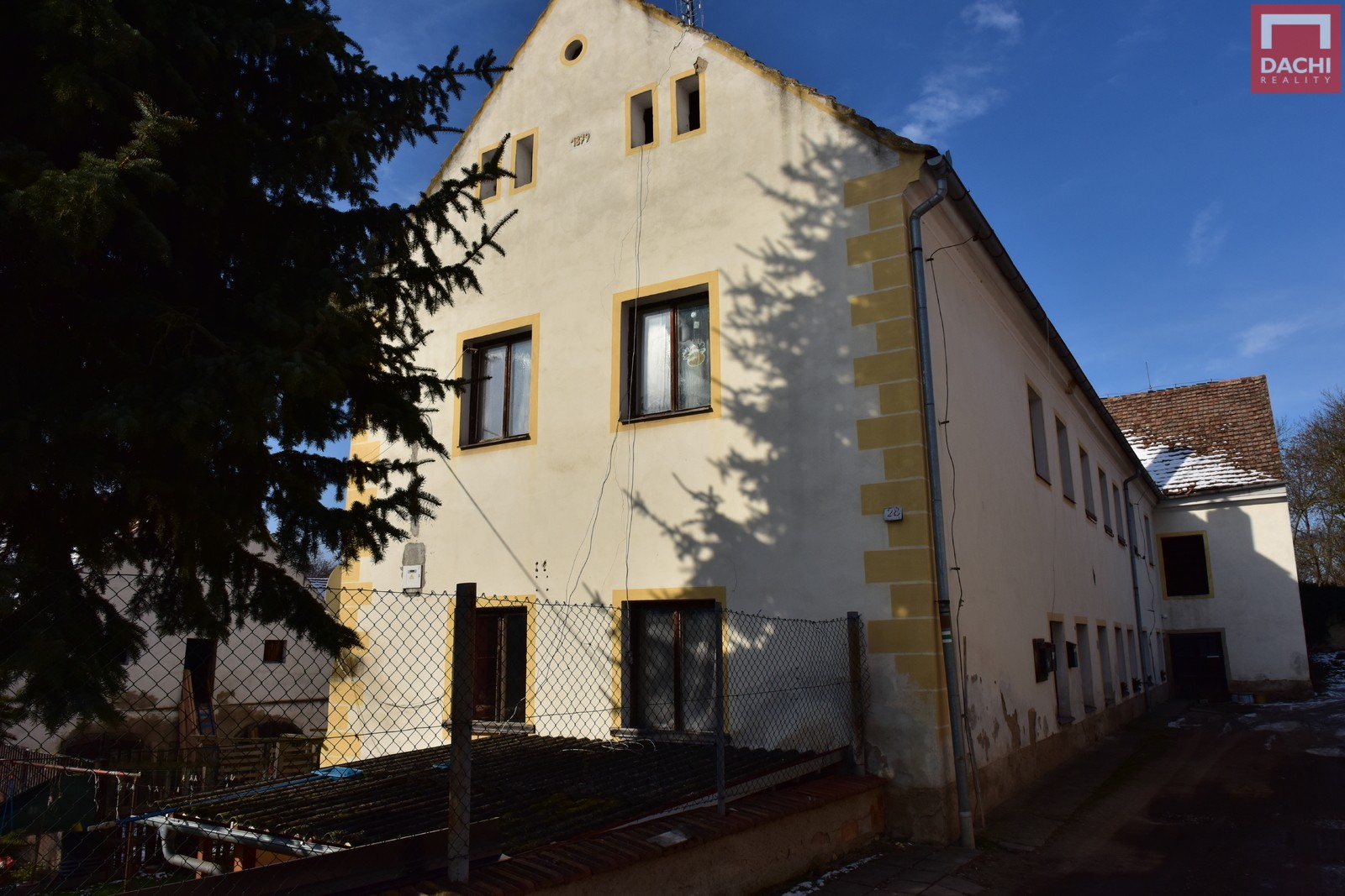 Činžovní dům · 6 674 m² · Královice - 3