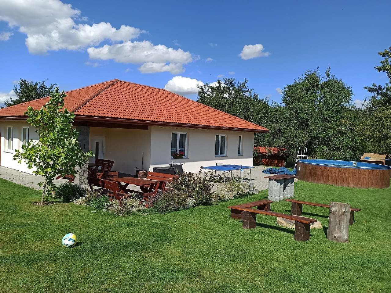 Pronájem chata - Červený Újezd u Miličína, Středočeský kraj - 2
