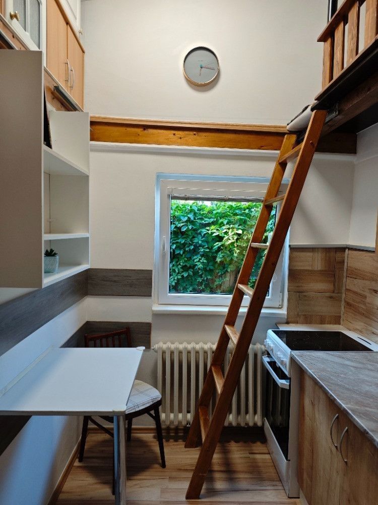 Byt 1+1 · 23 m² · V středu, Praha - Vokovice - 4