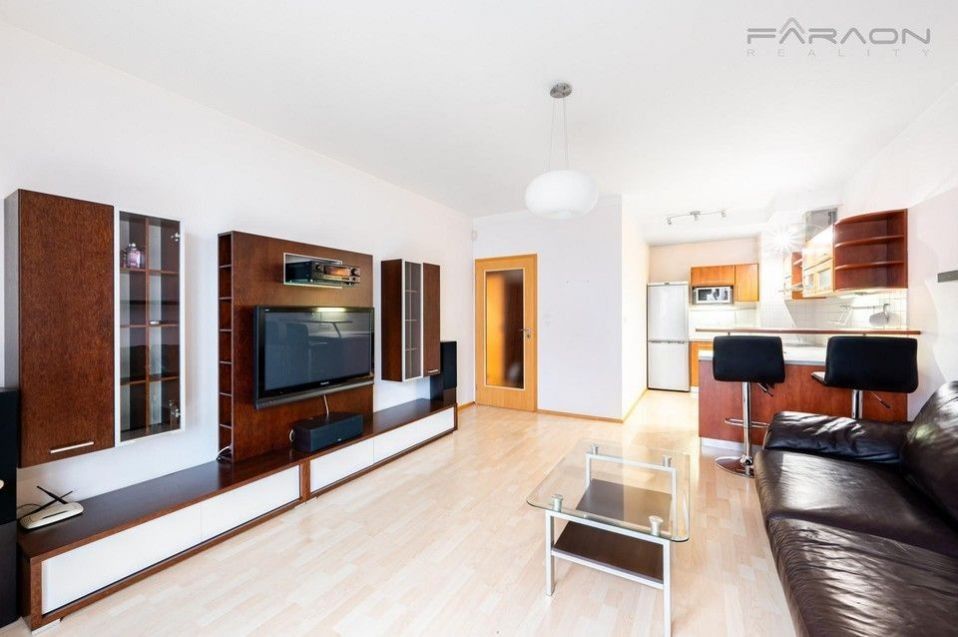 2+kk, Velenovského, Praha, 53 m²