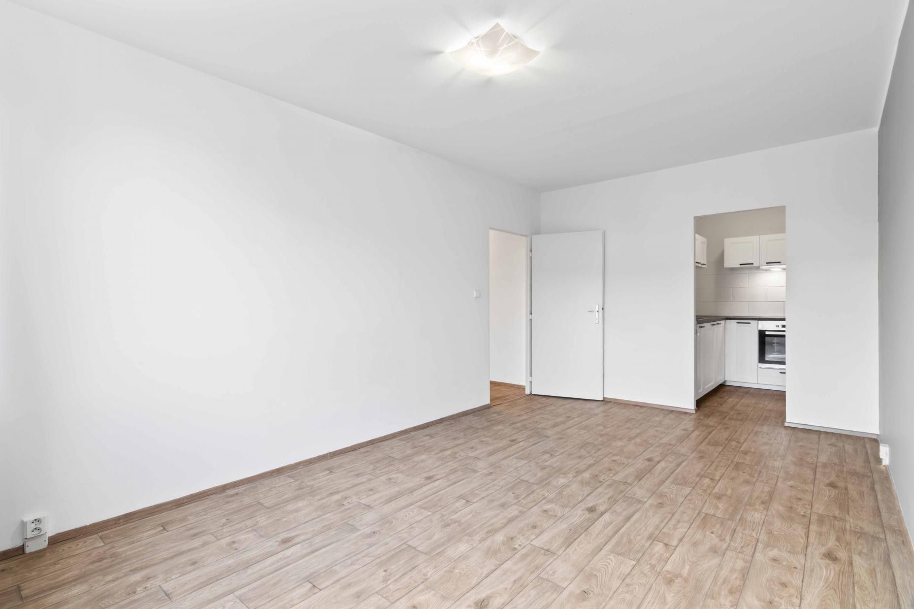 Byt 2+kk · 43 m² · Augustinova, Praha - 3