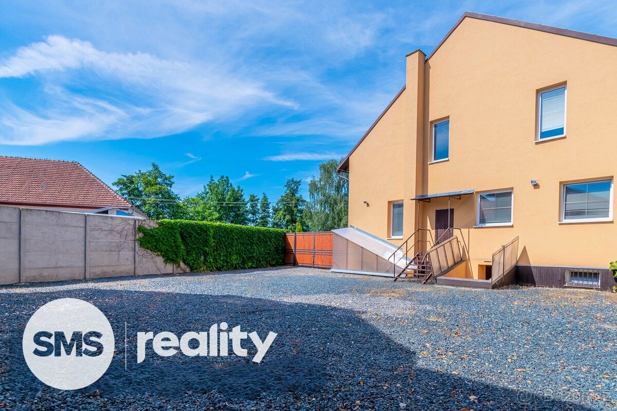 Obchodní prostory, Omice, 664 41